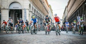 Torino Vertical Bike: Città Invasa Da 530 &Quot;Urban Biker&Quot;