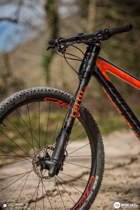 cannondale scalpel si carbon 2 eagle, differenze tra Specialized Epic e Cannondale Scalpel-Si