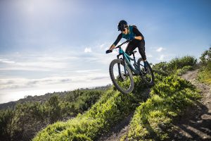 Liv Intrigue Aluxx: Trail Bike Pensata Per Il Divertimento Al Femminile