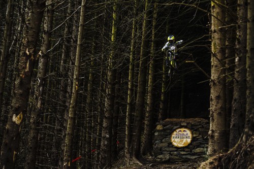 Event Participant Performing At Red Bull Hardline In Dinas Mawddwy, United Kingdom On The 13Th Of September 2015. // Duncan Philpott / Red Bull Content Pool // P-20150914-00176 // Usage For Editorial Use Only // Please Go To Www.redbullcontentpool.com For Further Information. //