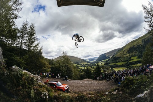 Event Participant Performing At Red Bull Hardline In Dinas Mawddwy, United Kingdom On The 13Th Of September 2015. // Duncan Philpott / Red Bull Content Pool // P-20150914-00186 // Usage For Editorial Use Only // Please Go To Www.redbullcontentpool.com For Further Information. //