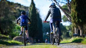 Andare In Bici Con I Bambini: 5 Consigli Che Possono Farvi Comodo