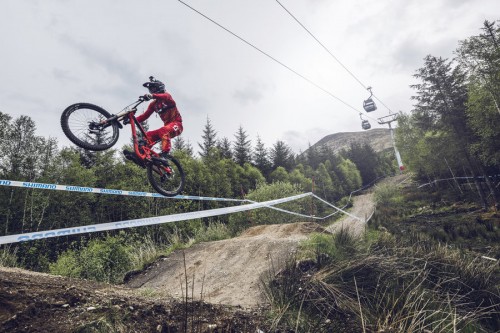 Fort-William-Gopro-World-Cup-Course-Preview-Claudio-Caluori-Action