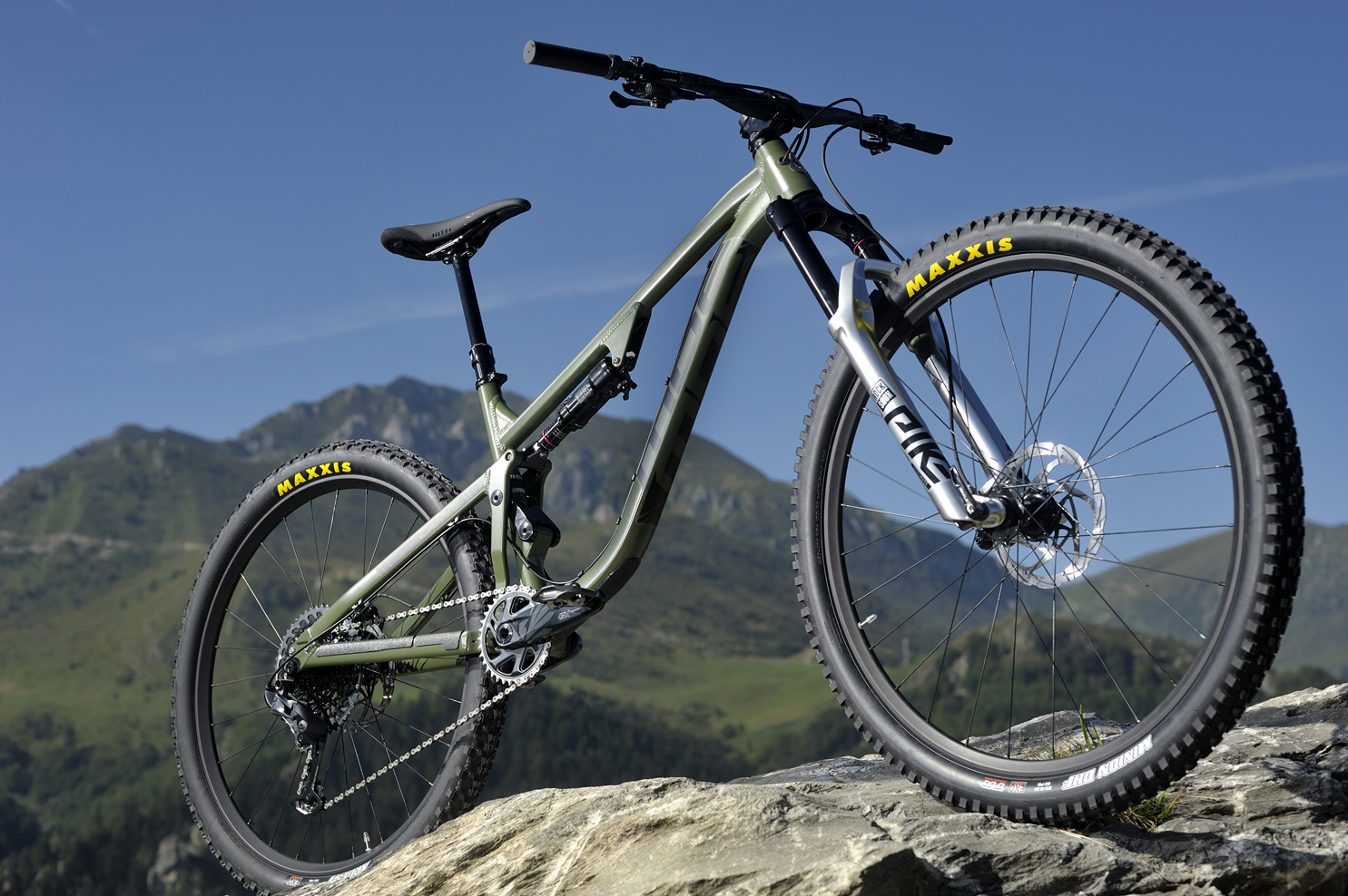Mde Bikes 2021 Born In The Alps Carve 29 Trail Am 35